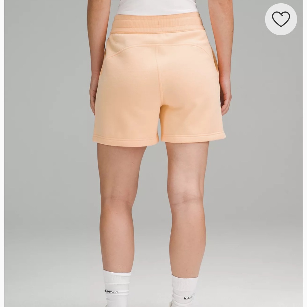 Lululemon Scuba High-Rise 5” short - Picture 2 of 8